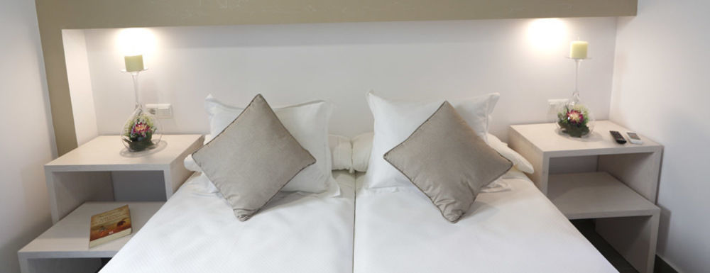 La Pasajera Hostal Boutique Кониль-де-ла-Фронтера Экстерьер фото